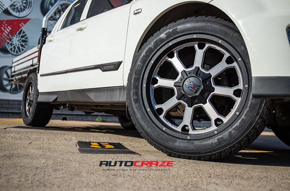 SSANGYONG MUSSO BUCK 25 XD MATTE BLACK MACHINED FACE